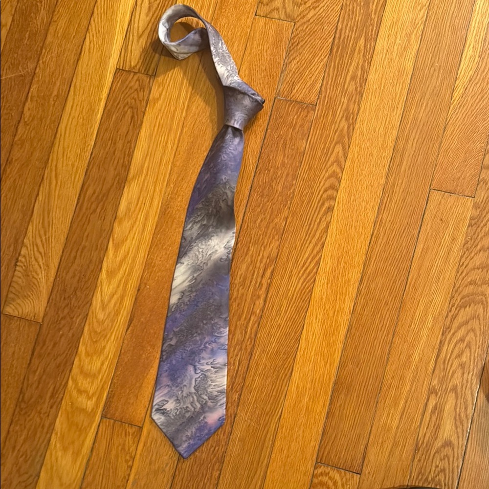Elegant Purple and Gray Silk Tie